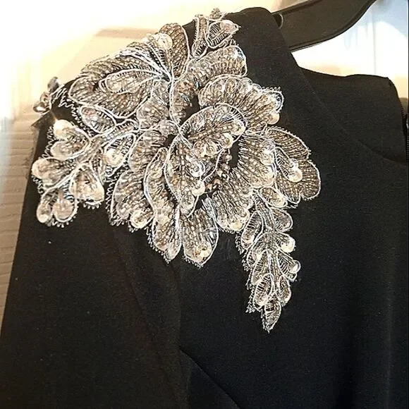 Midnight Velvet Black/ White Contrast Flare Bell Sleeve Sheath Dress Sz M - Picture 3 of 9